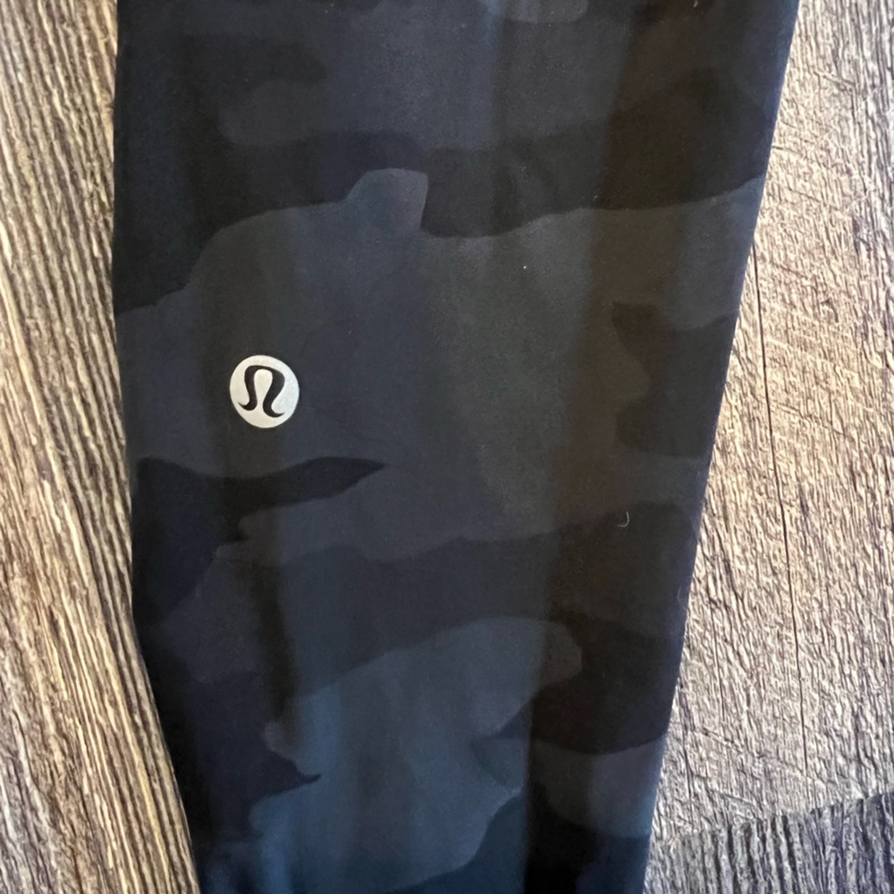 Lululemon Base Pace Running Tight - image 4